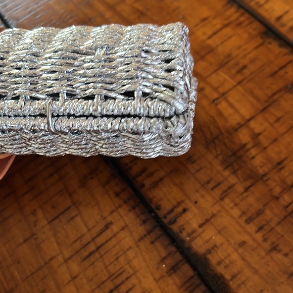 Authentic refurbished Tory Burch purse/clutch - Picture 5 of 8